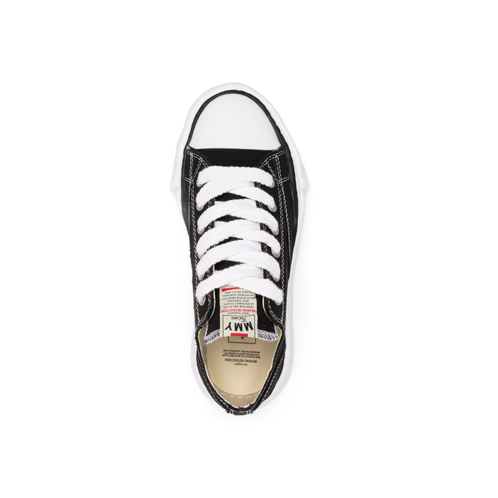 Low-Top Sneaker